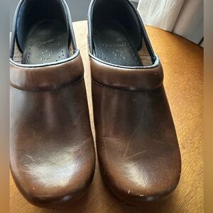 Dansko size 36 Professional clogs.
